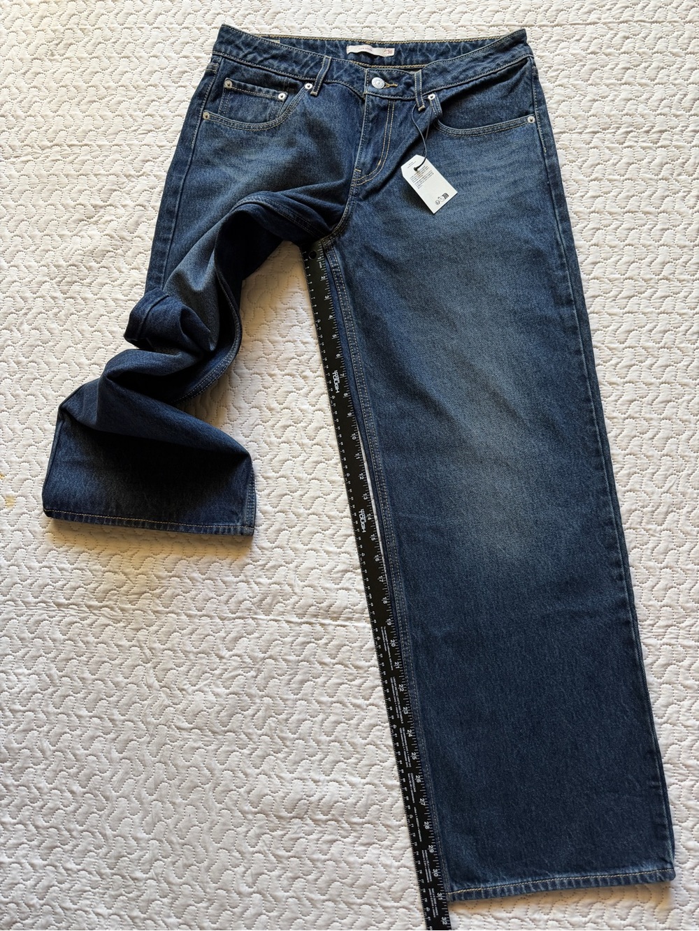 Levi’s Women’s Wide Leg NWT 32x31 Dark Blue (Indigo) Wash Low Loose - Picture 6 of 8